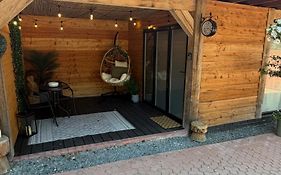 Luxury Courtyard Studio In Llangollen